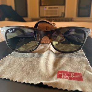 Ray-Ban New Wayfarer Classic - Sunglasses